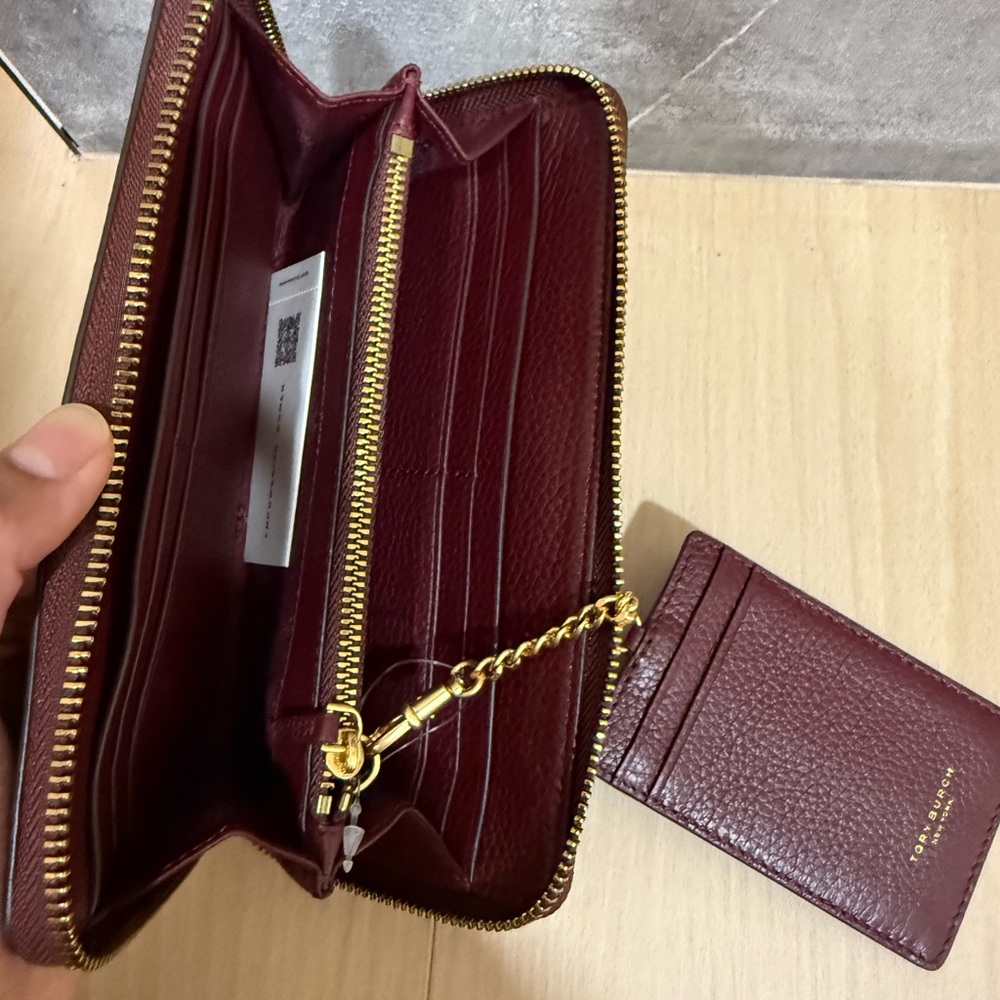 (NWT) Tory Burch 86057 Britten Zip Continental Wallet - Picture 3 of 8
